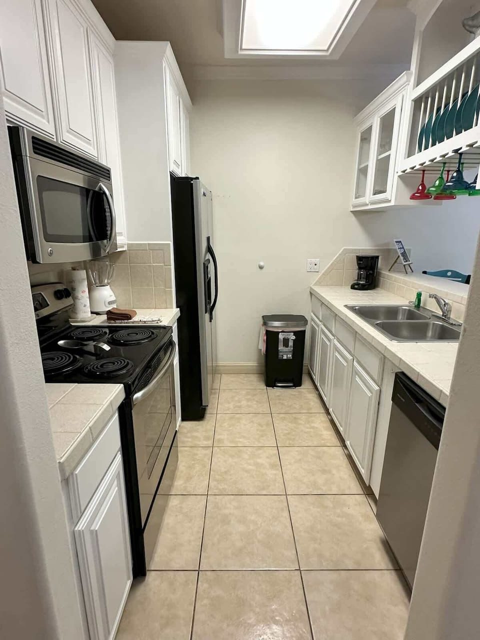 Kitchen: Fully equipped kitchen with silver appliances and all the essentials you need to cook your favourite meals during your stay.