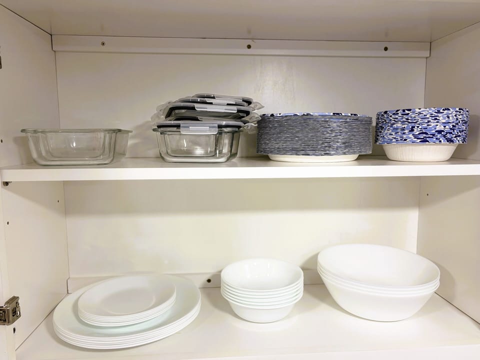 Reusable & disposable choices—because sometimes easy wins.