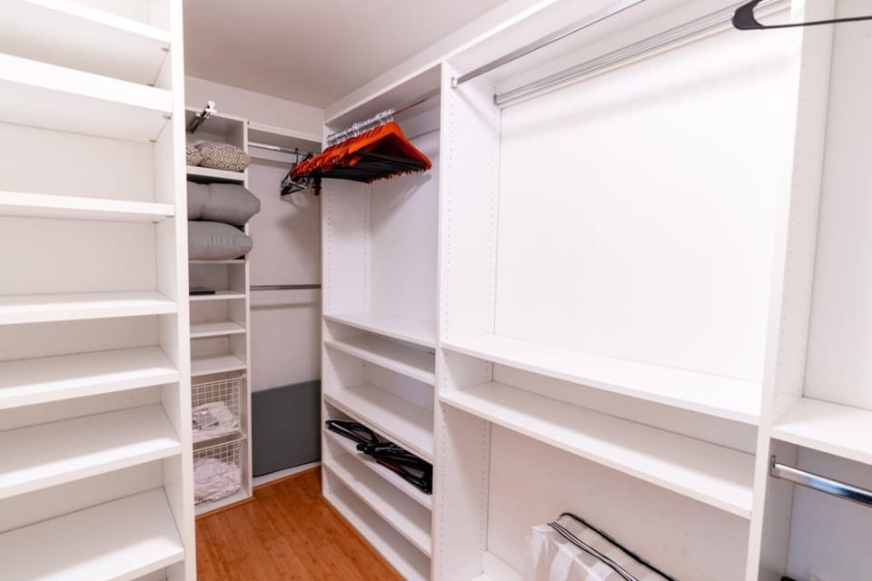 Walk in closet