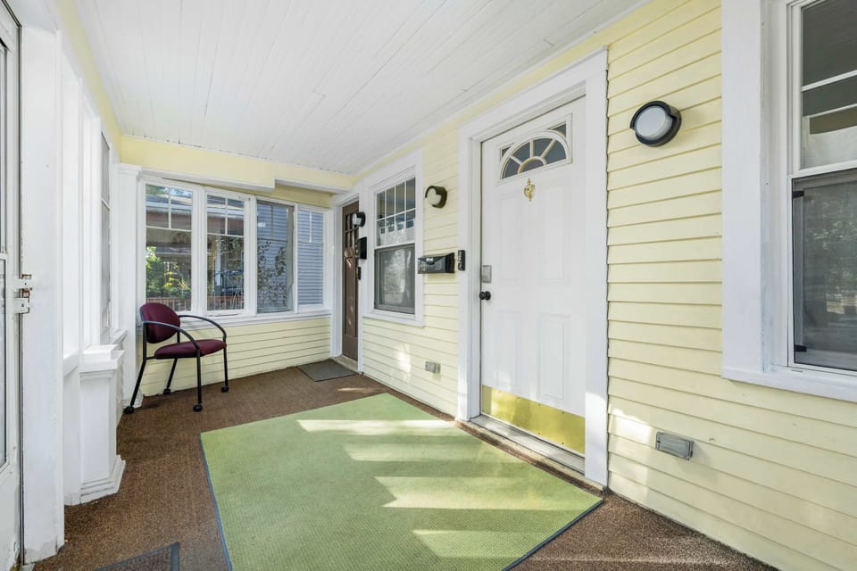 Foyer Unit B on Left