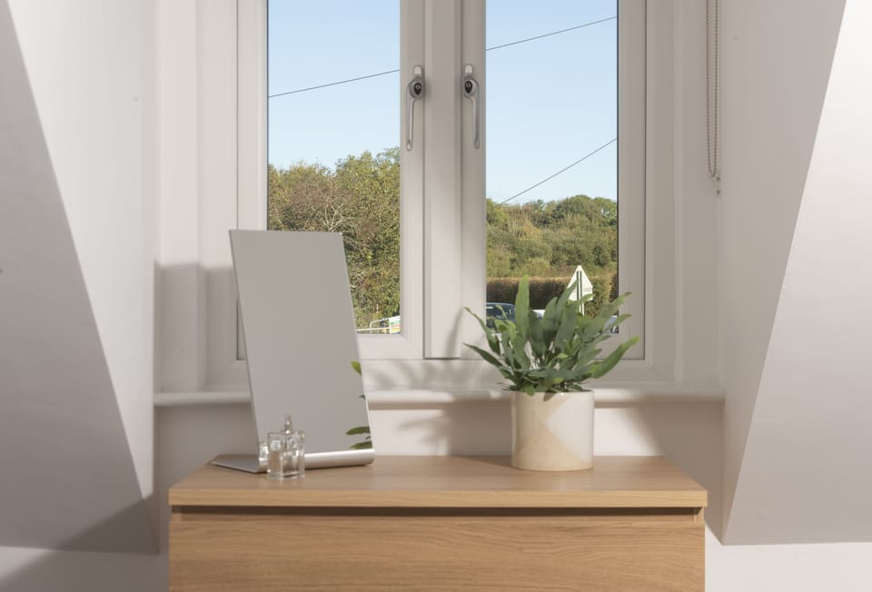 Tiddlywink, Newquay. First floor: Twin bedroom