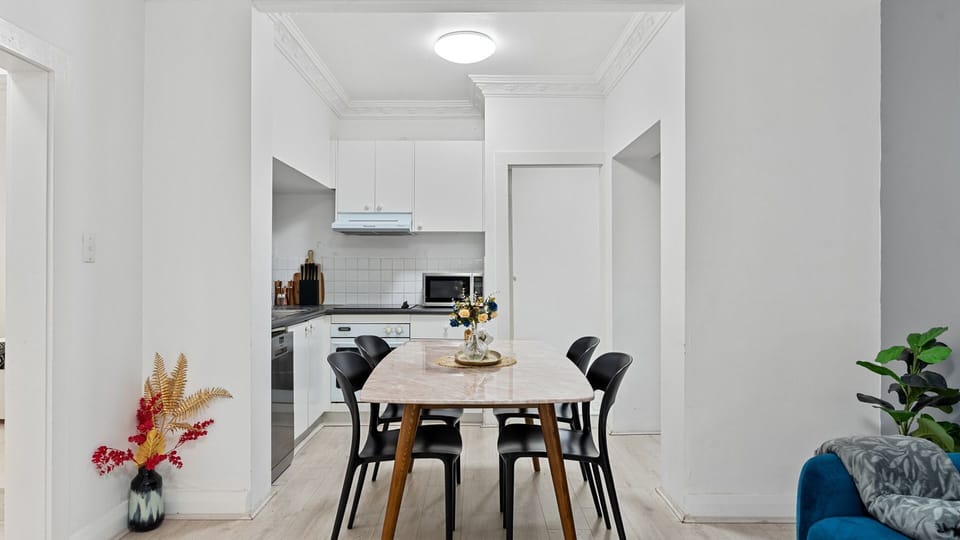Seamless flow from dining to kitchen for easy entertaining