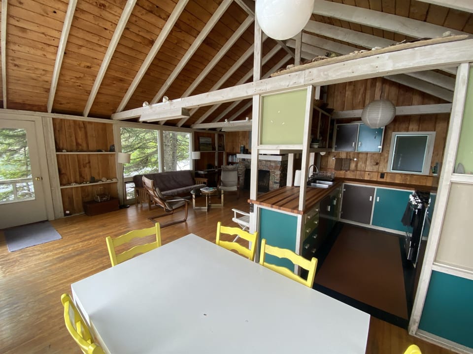 Dining & Kitchen