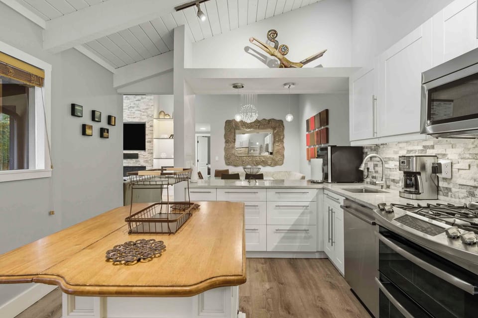 Spacious Kitchen