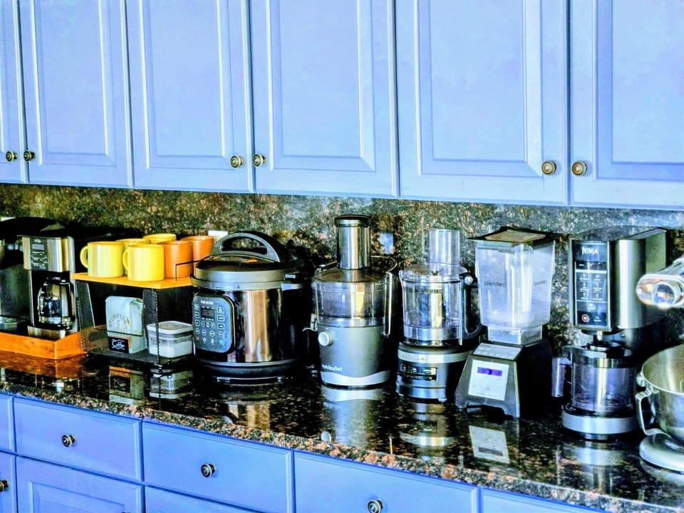 Kureg..check,air fryer..check,blender..check,ice cream maker..check,kitchen aid.