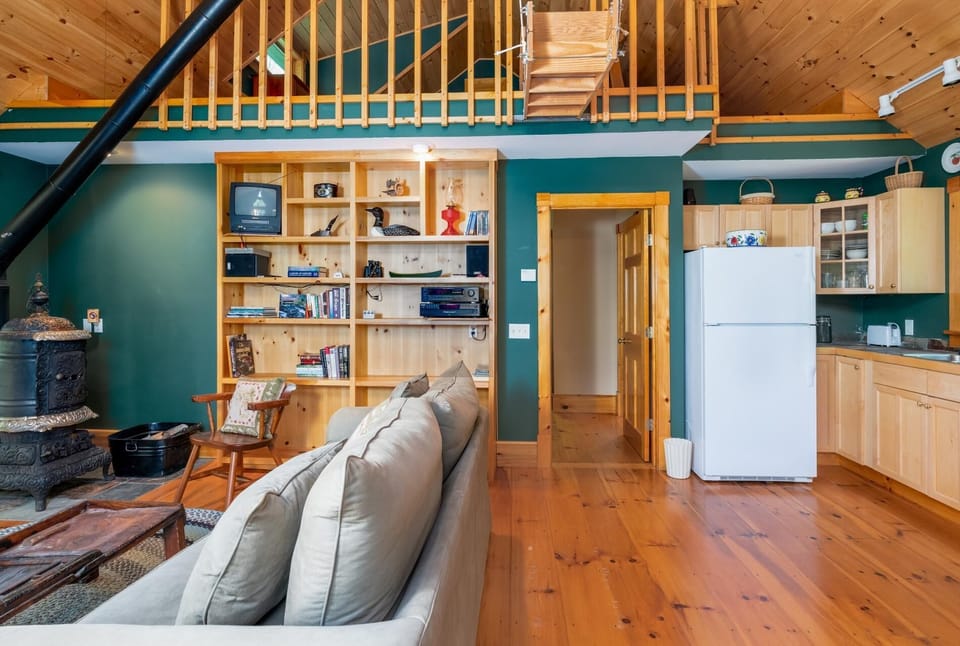 Lakeview Guest Apartment at Ondine Estate (6257)