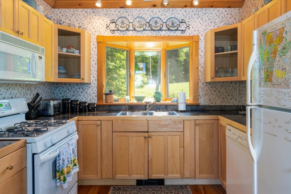 Lakefront Guest House at Ondine Estate (6269)