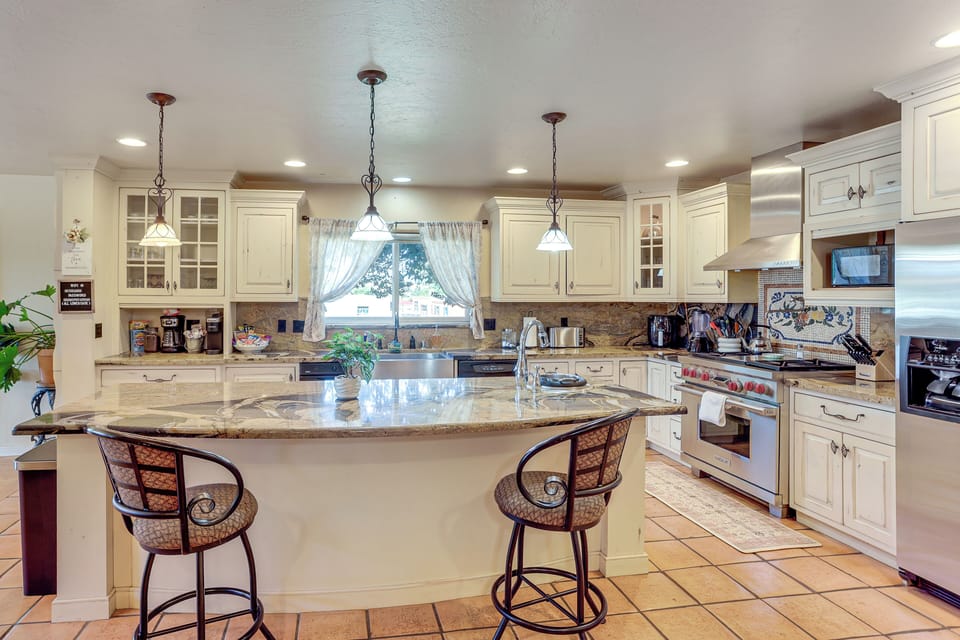 Kitchen | 2-Story House | In-Unit Laundry