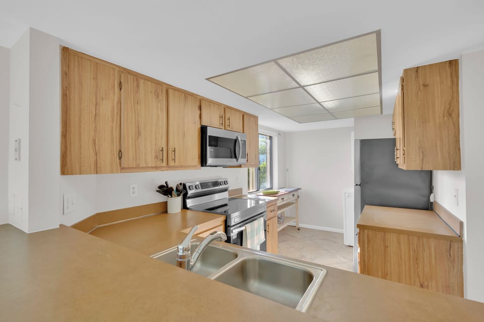 Kitchen at Fairview Isles 226