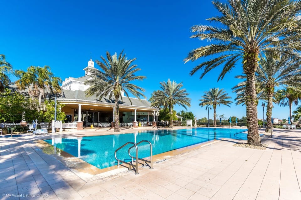 Zero entry resort pool at Seven Eagles Way