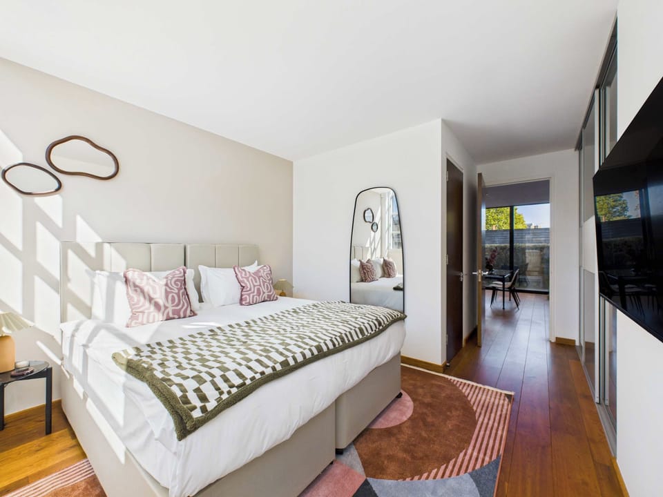 Bright Camden Town Terrace Apartment Apartment in London Borough of Islington