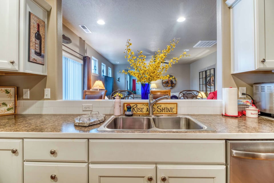 Kitchen sink - Kitchen sink