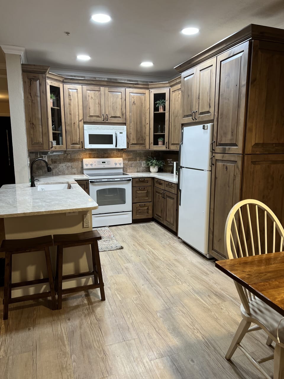 Kitchen and dinette