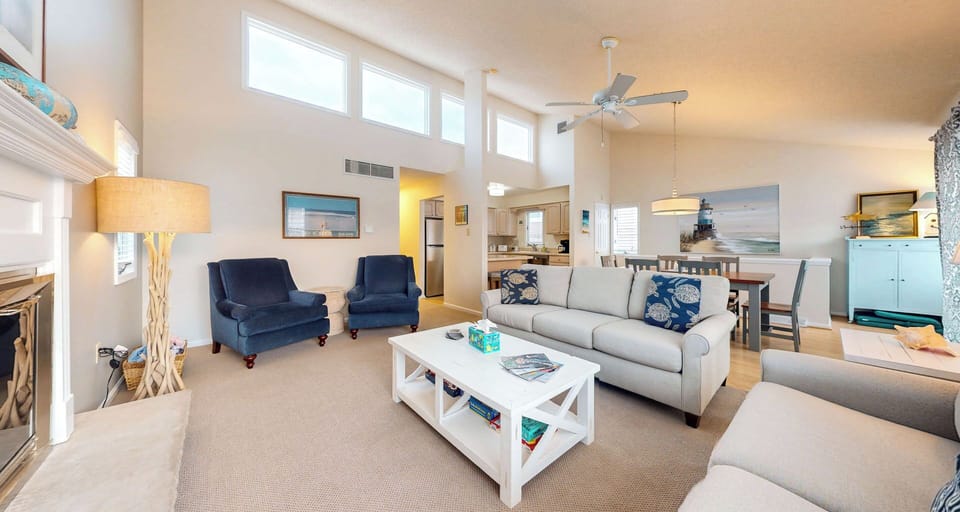 Living room area 