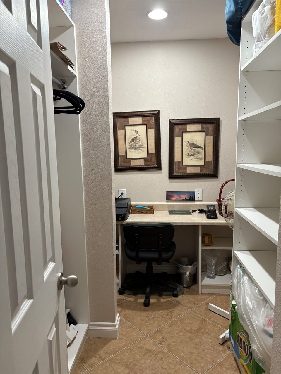 ...and an office area with a printer to send your emails or do a little work.