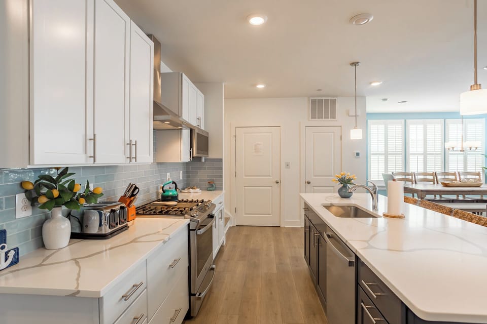 Stunning Kitchen with Gas Stove