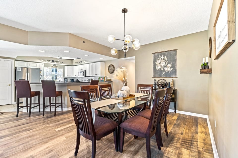 The dining table has room for 6 guests.