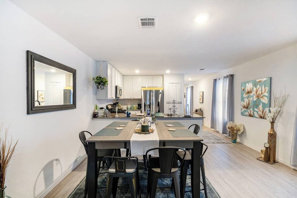 Cozy dining space perfect for family meals or casual gatherings.
