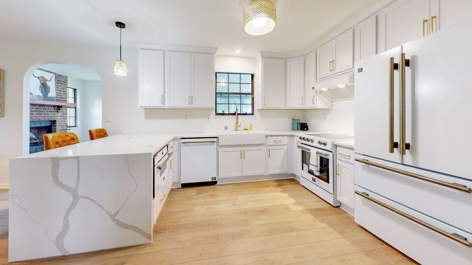 New Kitchen with Custom High End Finishes .