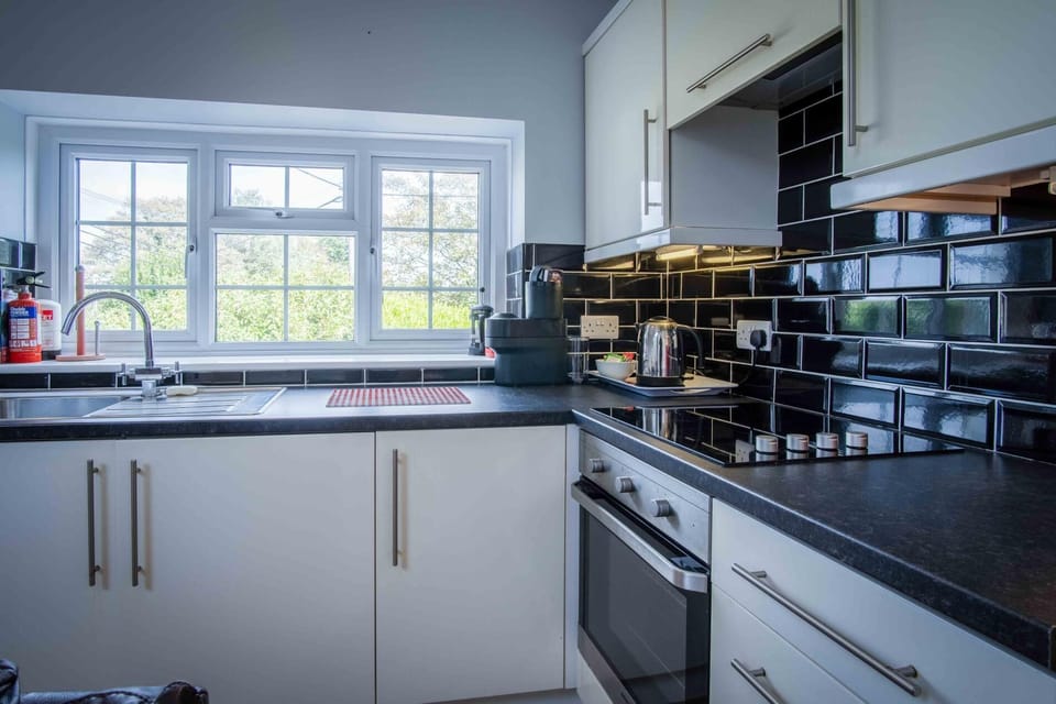 The Granary - 2 Bedroom Apartment - Penally (26815)