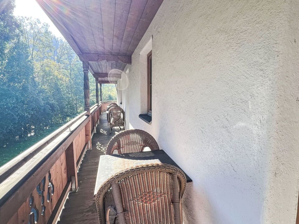 Wood, Porch, Balcony, Shade, Hardwood, Wood Stain, Handrail, Daylighting, Deck, Fence