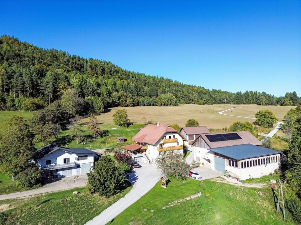 House, Landscape, Home, Rural Area, Residential Area, Cottage, Plain, Human Settlement, Village, Estate