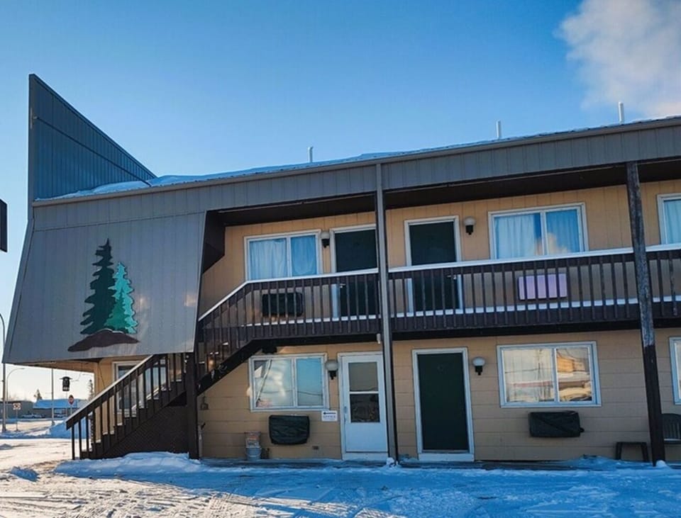 Step outside to convenient rooms with balcony-style walkway access.