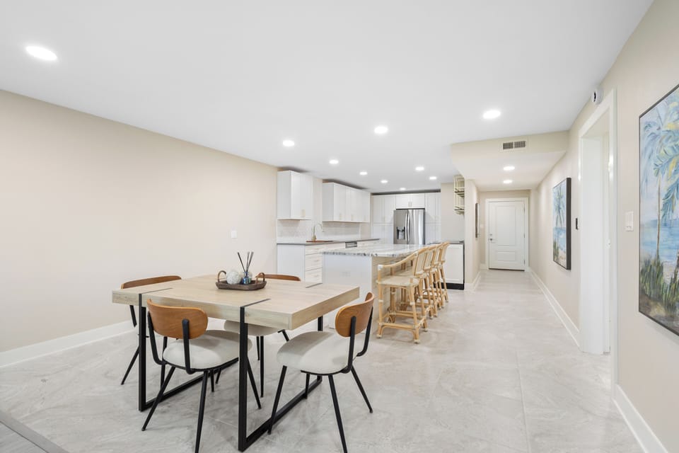 Dining/Kitchen