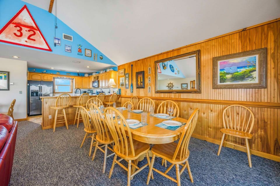 Surf or Sound Realty - 1230 - Hideaway East - Dining Area -1