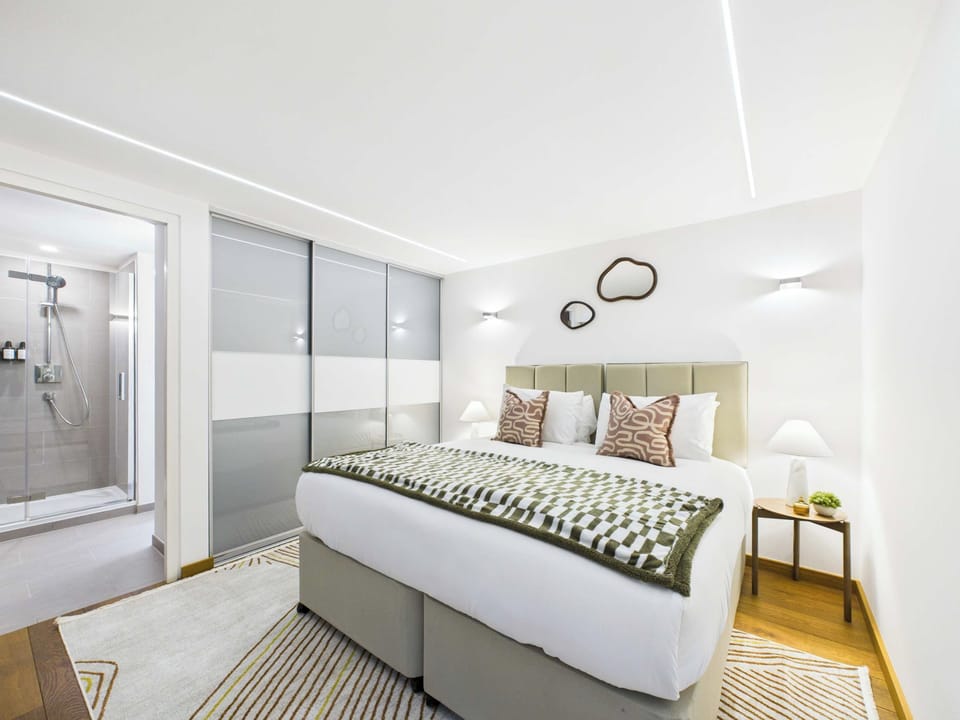 Contemporary Camden Town Apartment Apartment in London Borough of Islington