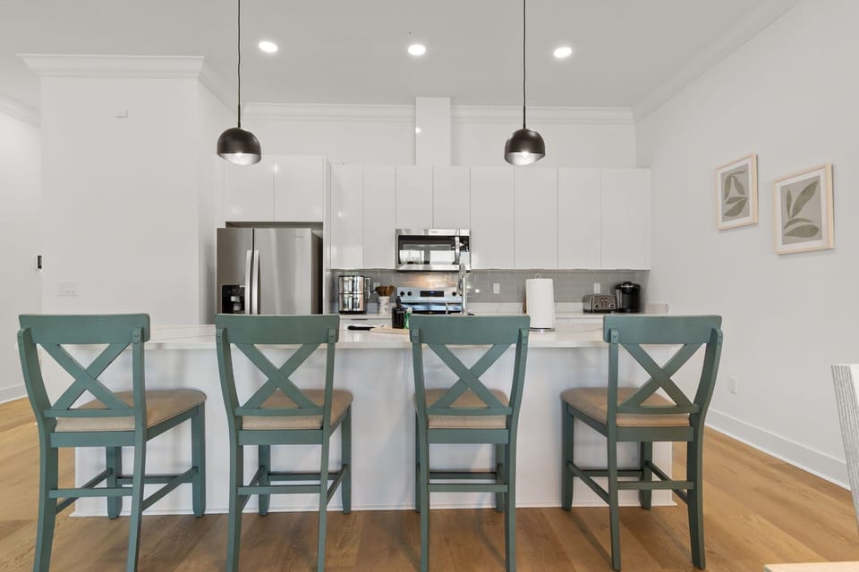Bar seats make the perfecting arrangement for entertainment, cooking and hosting in the kitchen!