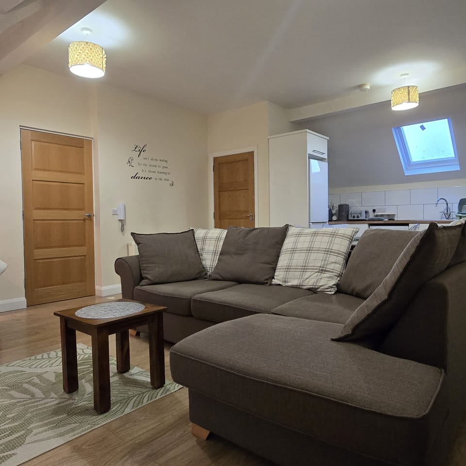 Living Room / Lounge