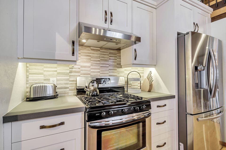 Gas stove perfect for family meals.