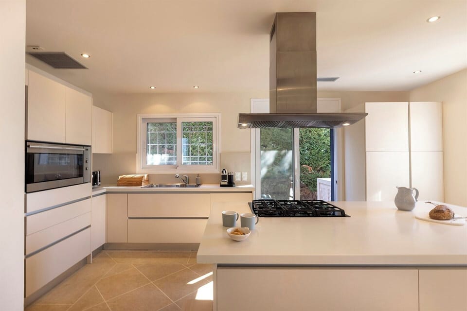 The modern, fully-equipped kitchen.