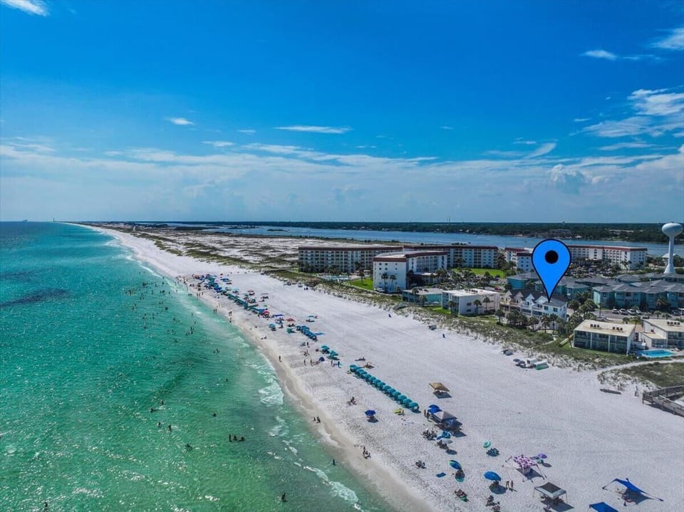 Located directly on the sugar sand beaches of Okaloosa Island