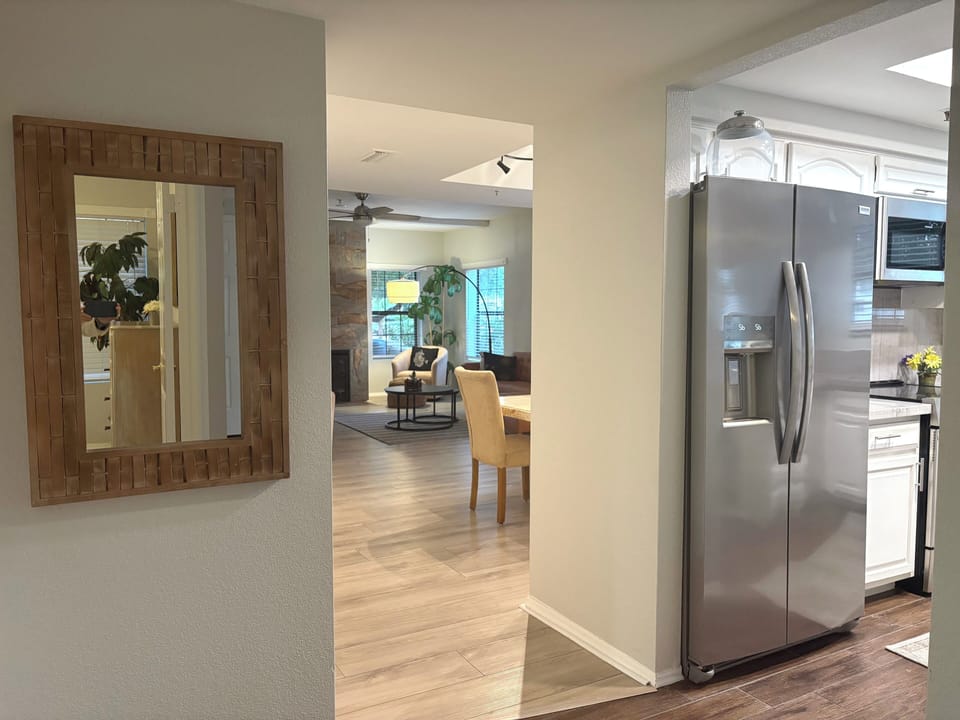 Hallway between Great Room...Kitchen & Guest Bath