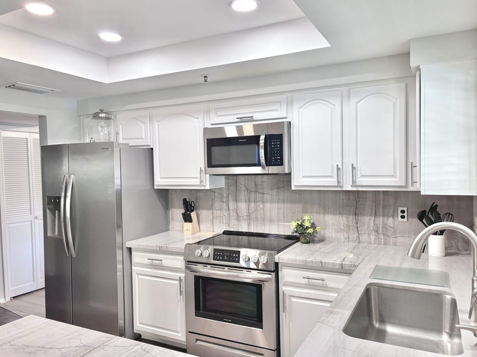 Entrance to Kitchen