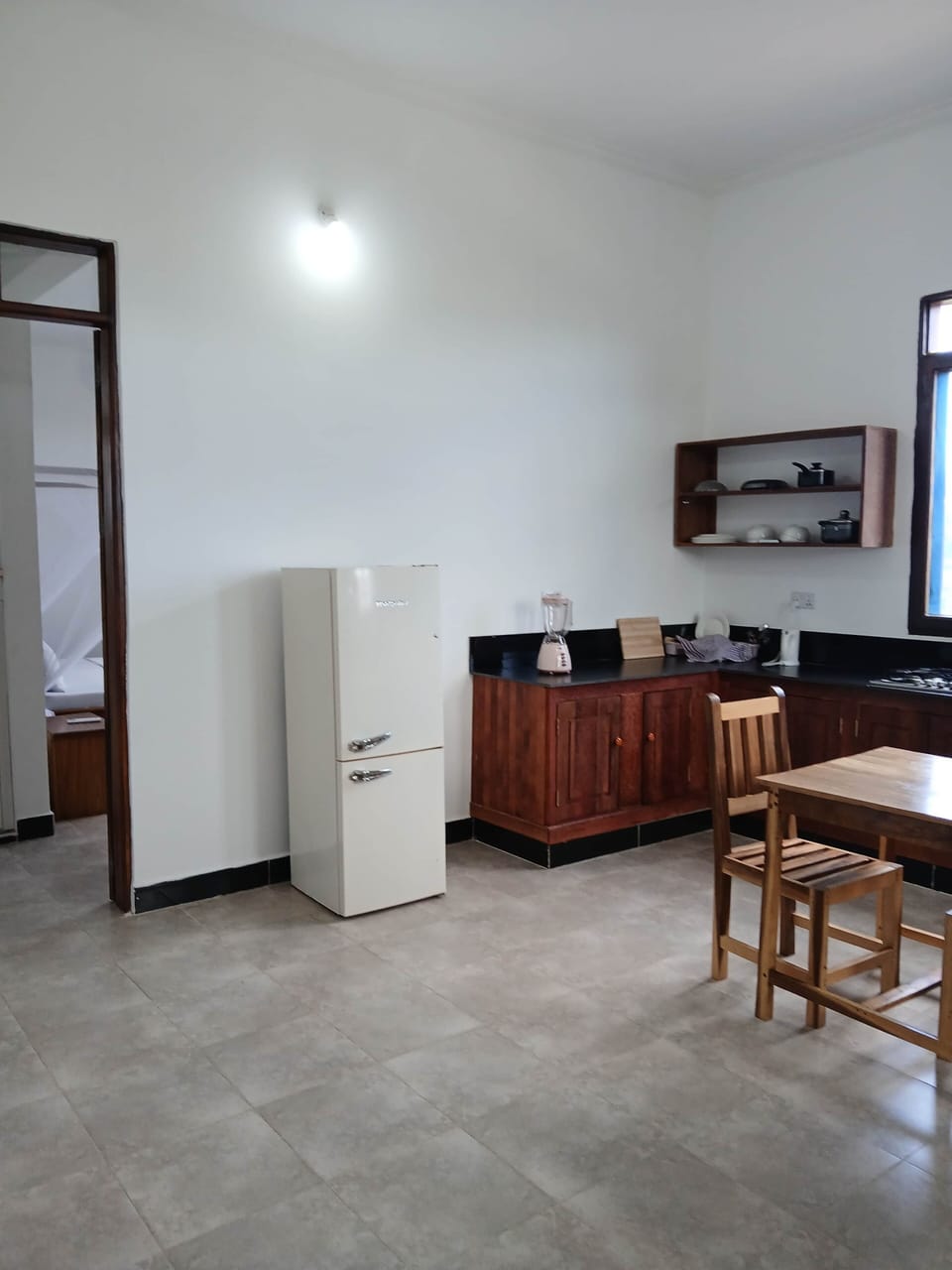 Private full kitchen 