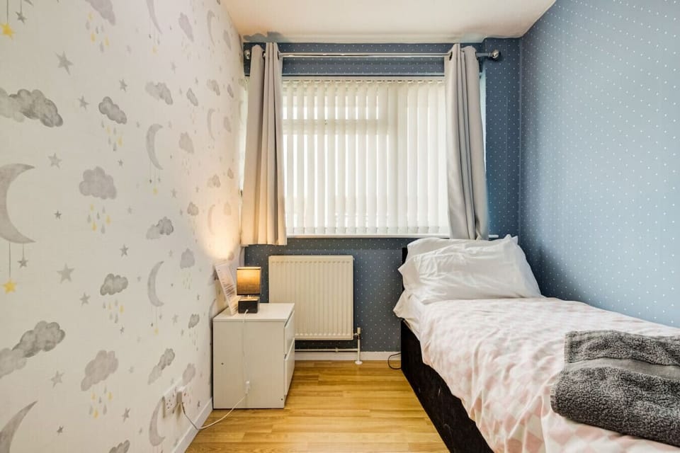 Cosy bedroom with garden views