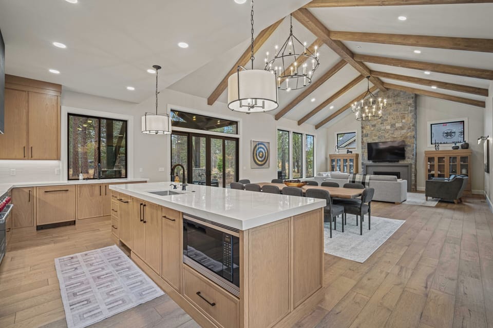 17800 Preservation Loop-19