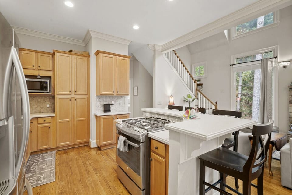 Ridgeview Retreat - Entry Level Fully Equipped Kitchen