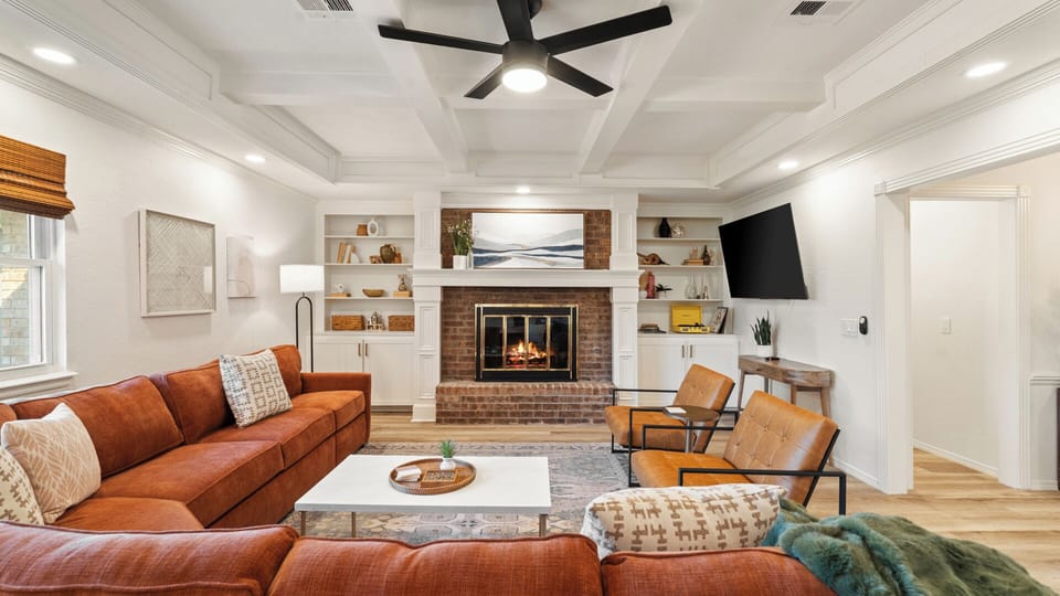 Unwind in style at this beautifully updated Oklahoma City getaway — bright, comfortable, and close to everything the city has to offer.