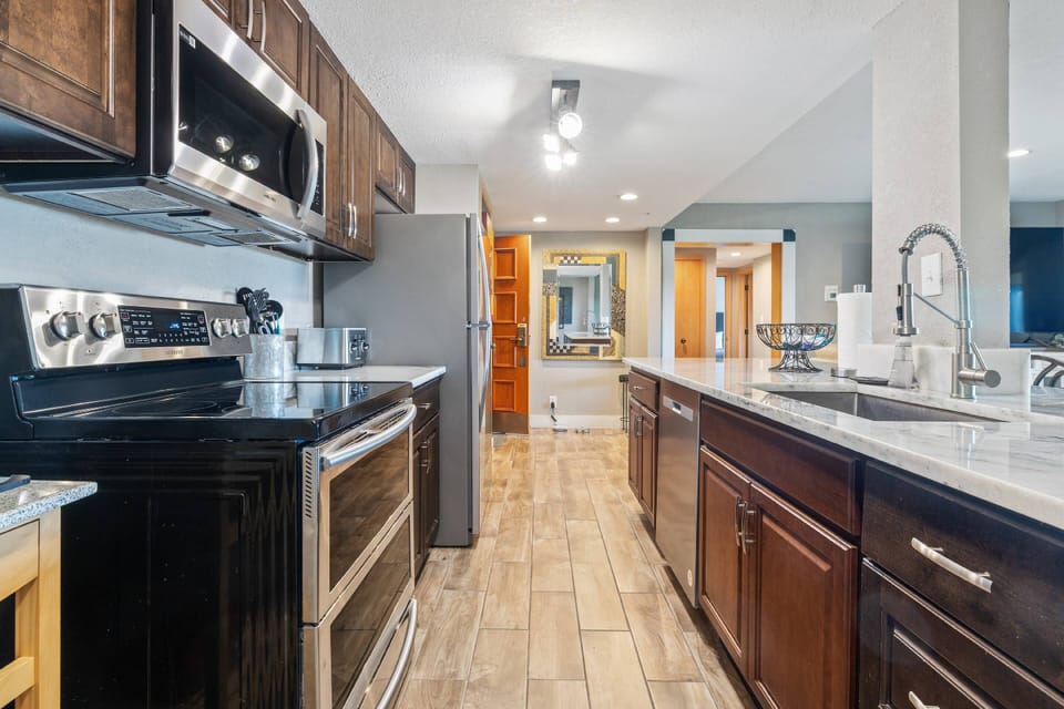 Full Kitchen