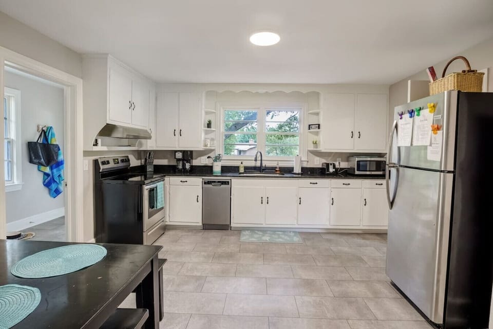 Spacious kitchen available with coffee maker--free tea and coffee provided--and all necessary amenities for a short or long stay.