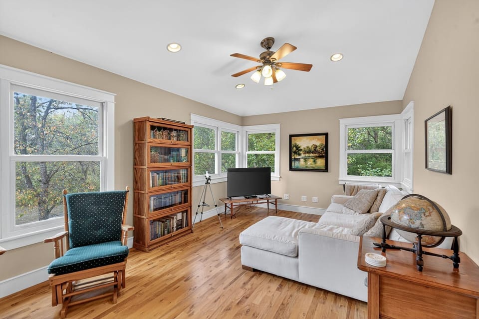 Indoors, Furniture, Living Room, Appliance, Ceiling Fan