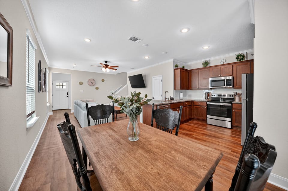 Indoors, Hardwood, Floor, Flooring, Dining Room
