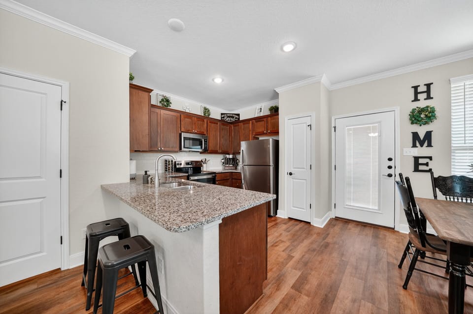 Indoors, Floor, Flooring, Hardwood, Kitchen