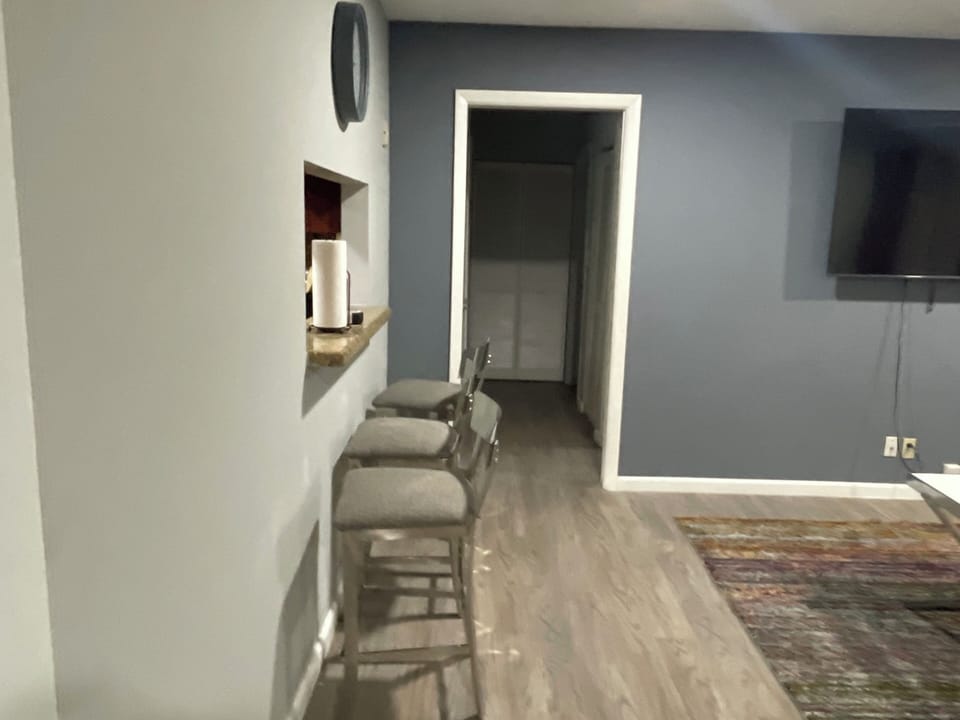 Kitchen barstools