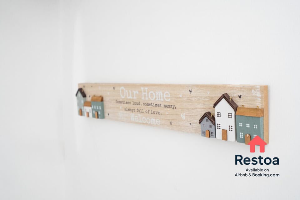 Decorative plaque adding homely warmth