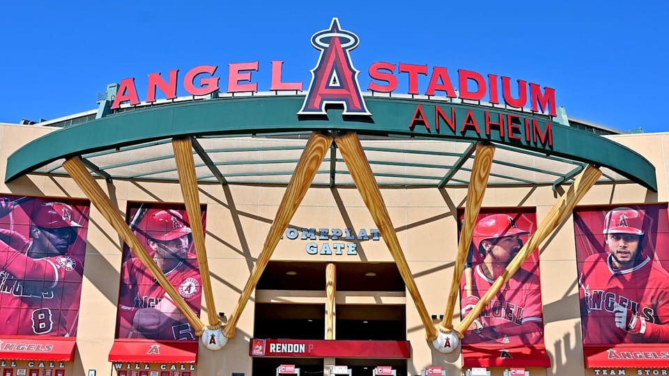 Angels Stadium - 5 mins away!